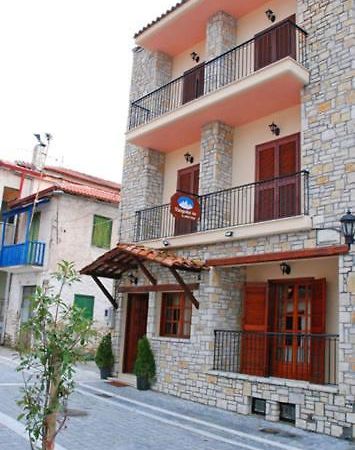 Sfaragoulias Inn Калаврита Экстерьер фото